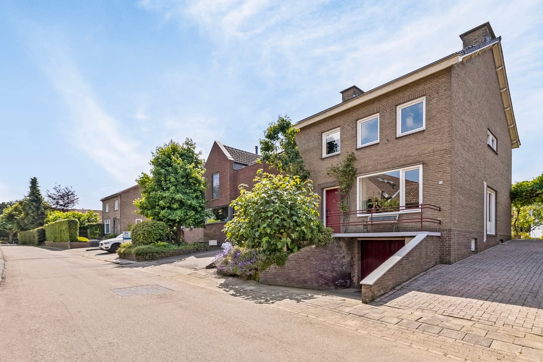 Photo 38 of Kapelstraat 16