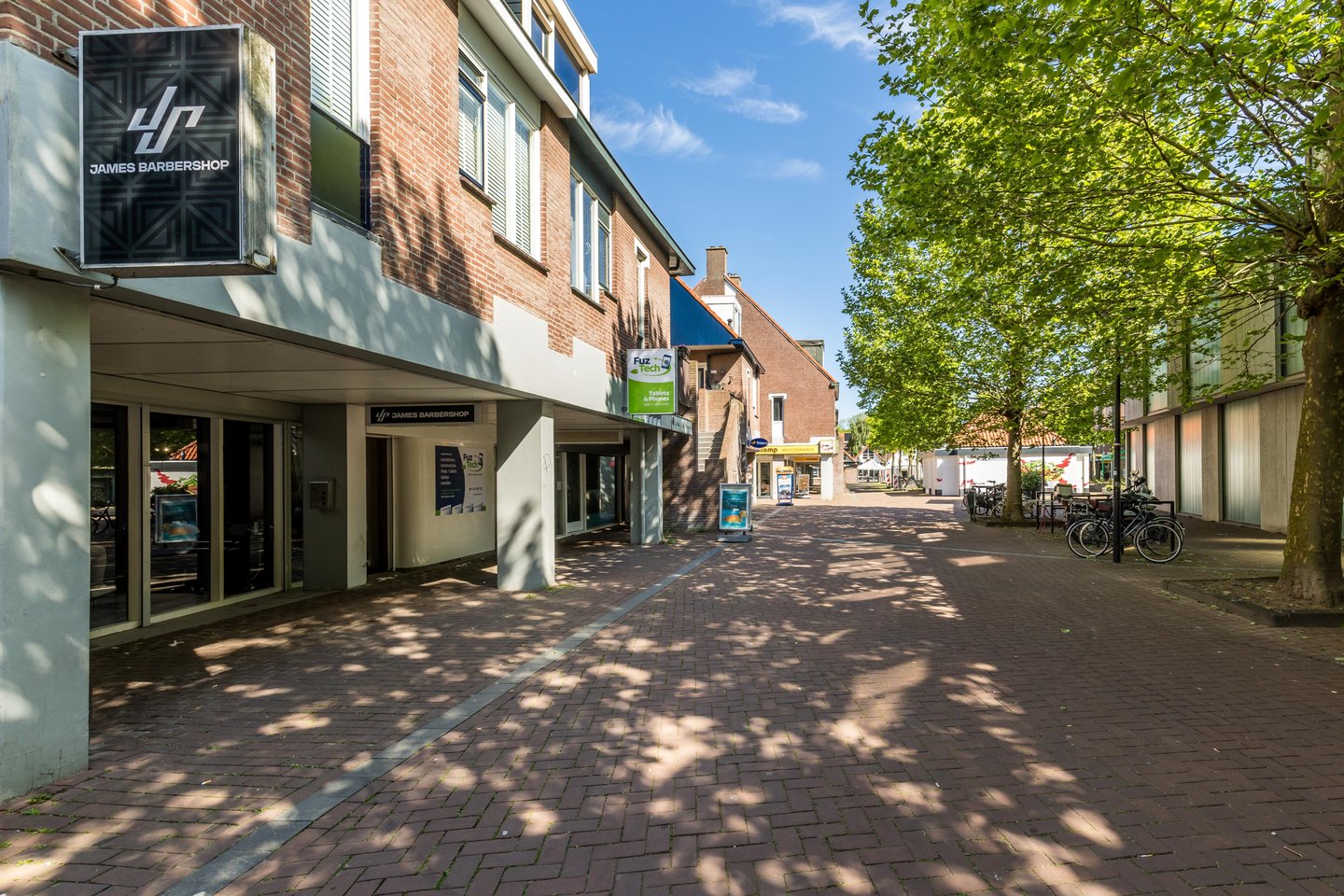 View photo 2 of Vlinderveen 417