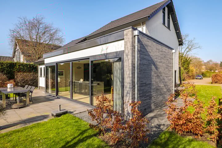 Foto 46 van van der Grijnstraat 47