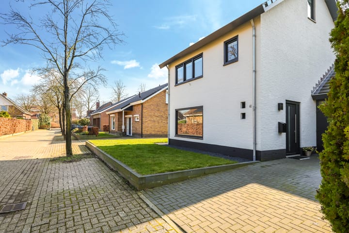 Foto 60 van van der Grijnstraat 47