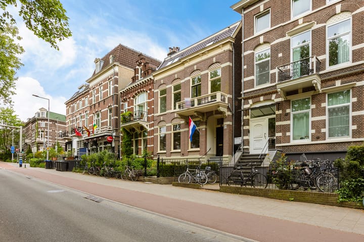 Photo 30 of Apeldoornseweg 82-2