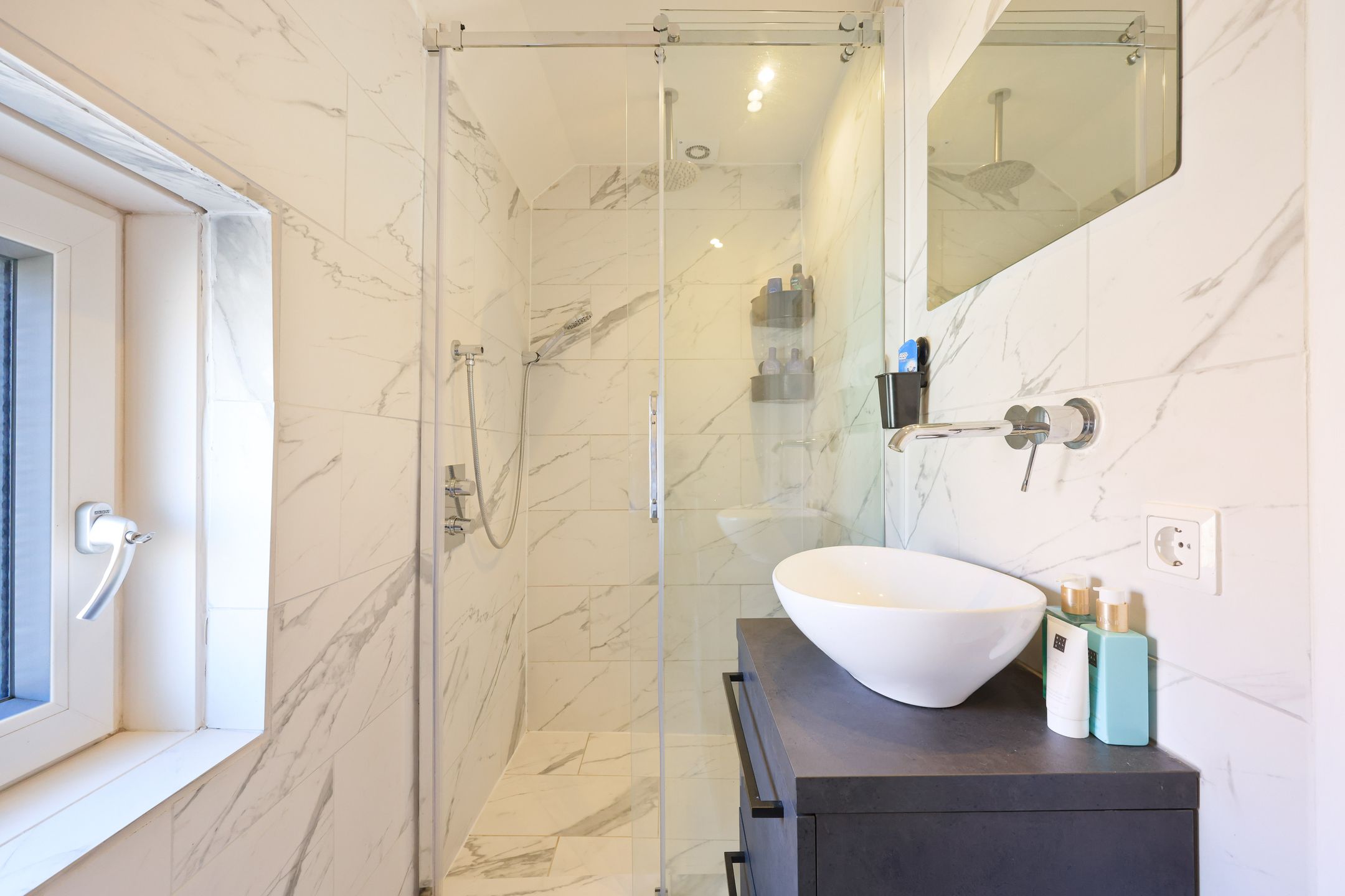 Foto 21 van Burgemeester Rambonnetlaan 38