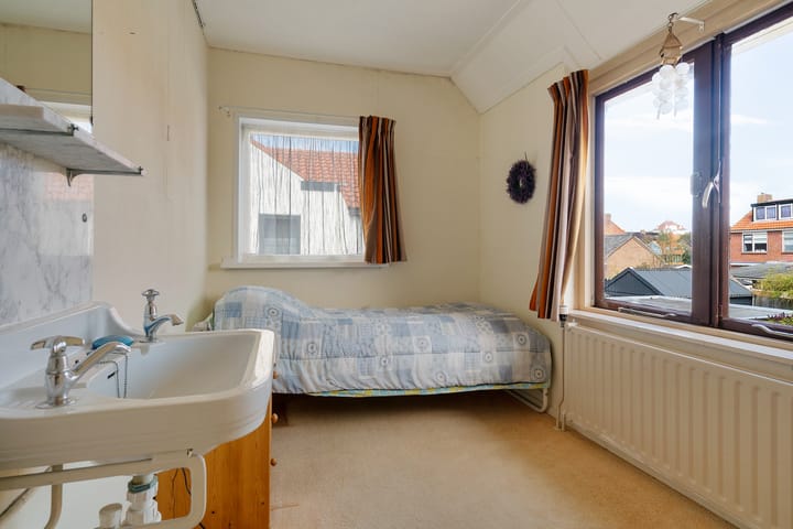 Photo 35 of Brink 10