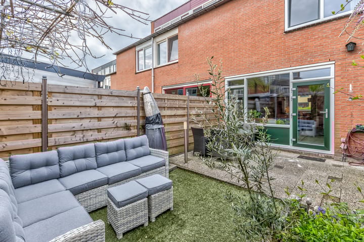 Foto 2 van St. Luciabaai 19