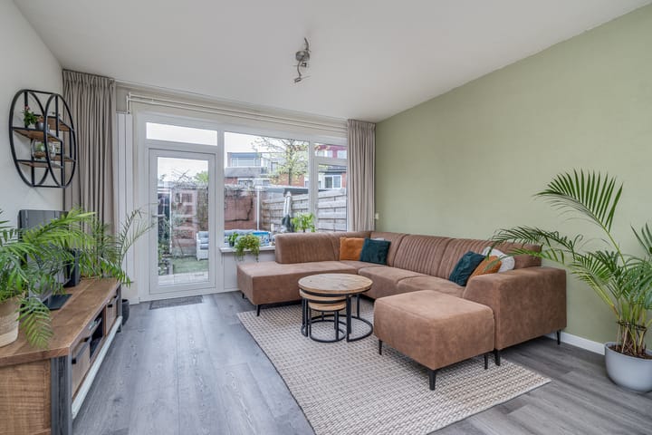 Photo 8 of St. Luciabaai 19