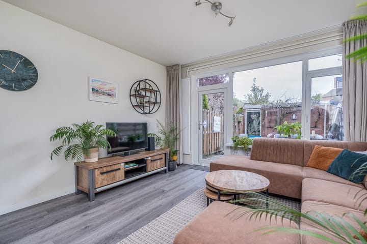 Photo 9 of St. Luciabaai 19