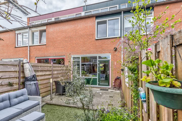 Photo 14 of St. Luciabaai 19