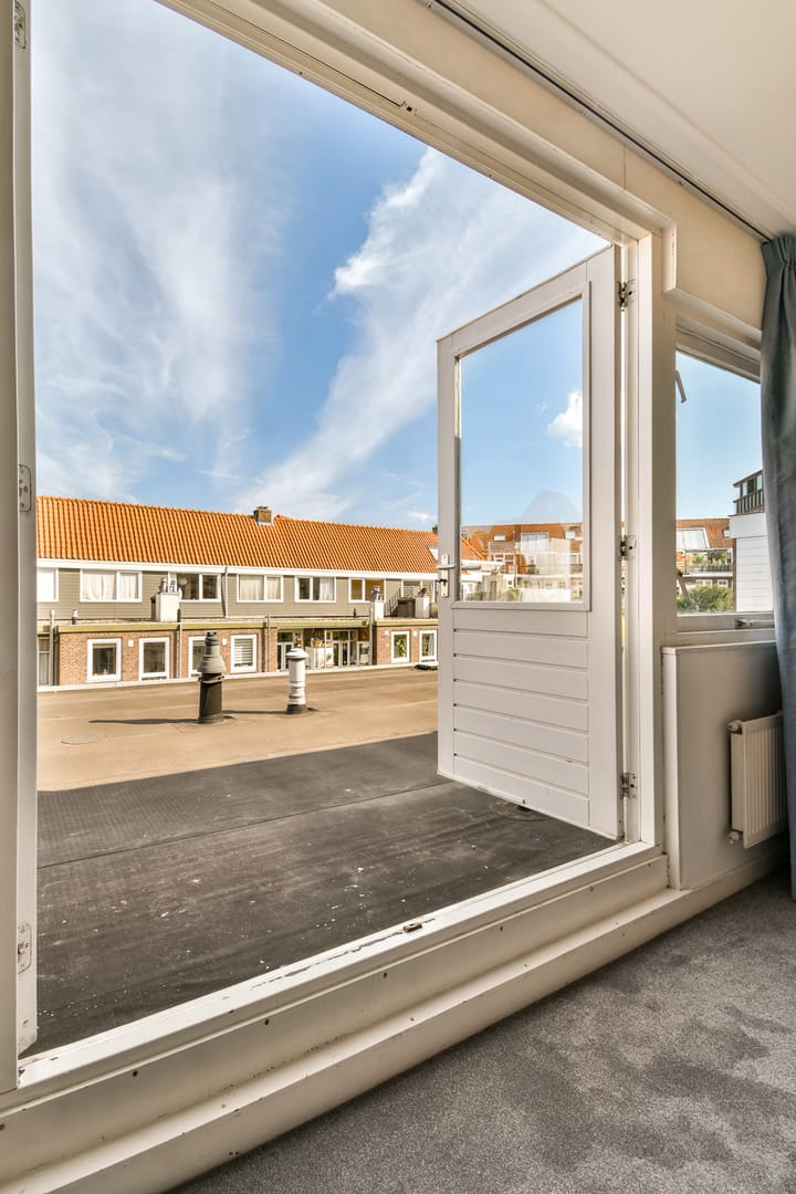 Foto 21 van Woubruggestraat 15-2