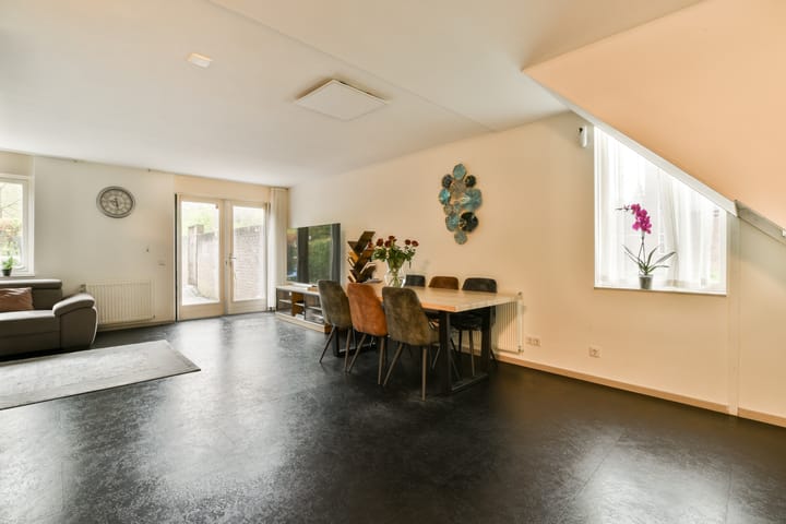 Foto 3 van Vrijdagstraat 25