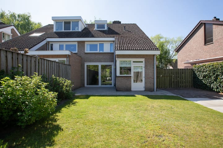 Photo 29 of Johann Strausslaan 32