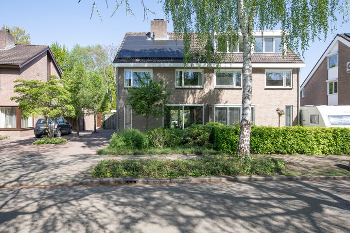 Photo 33 of Johann Strausslaan 32