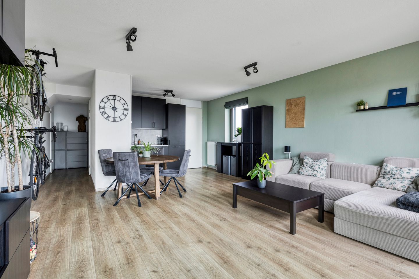 Foto 4 van Teakhout 44