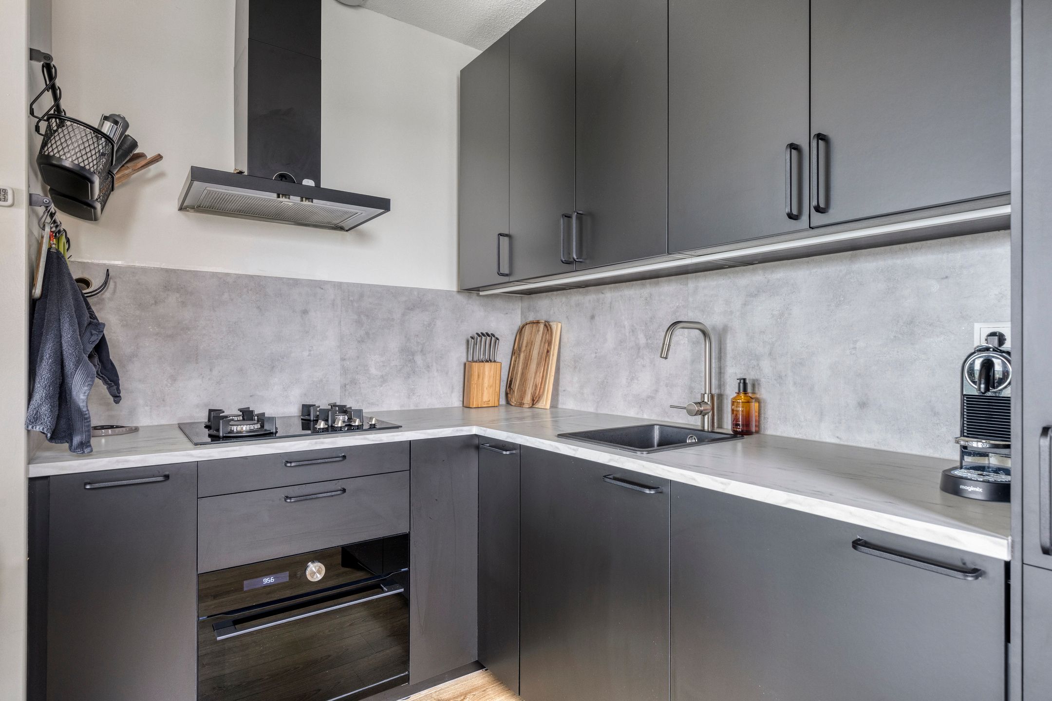 Foto 9 van Teakhout 44