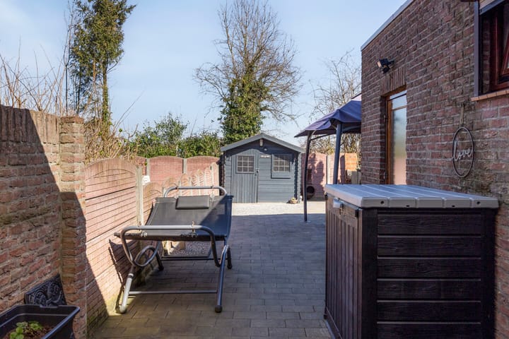 Foto 30 van Burg.Franssenstraat 28