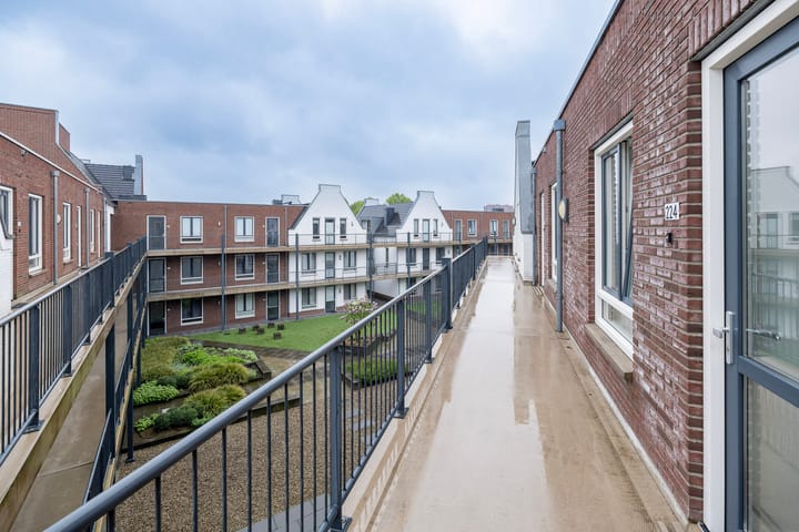 Foto 21 van Ds. Van de Woestijnehof 224