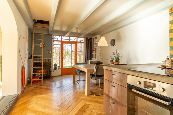 Photo 10 of Middenpaed 1