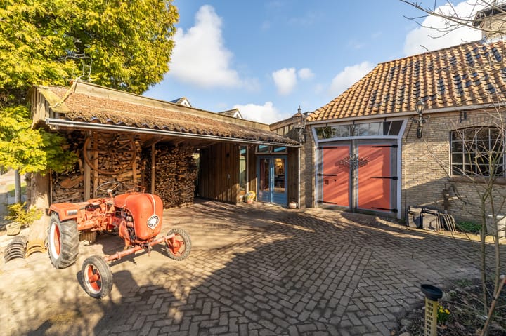 Photo 23 of Middenpaed 1