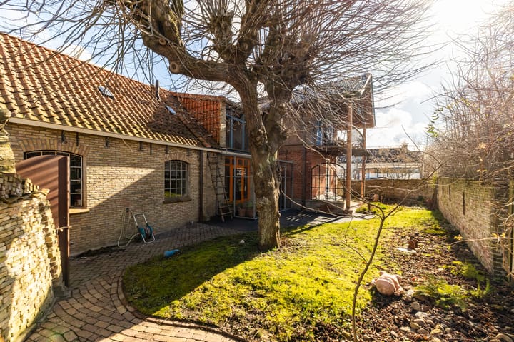 Photo 25 of Middenpaed 1