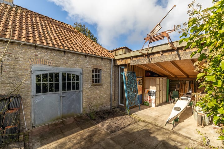 Photo 28 of Middenpaed 1