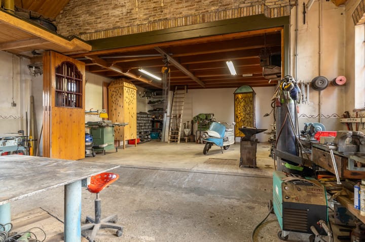 Photo 30 of Middenpaed 1