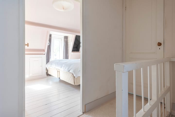 Foto 28 van Linschotenstraat 58