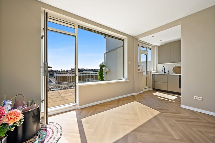 Foto 10 van Aronskelkweg 60-D