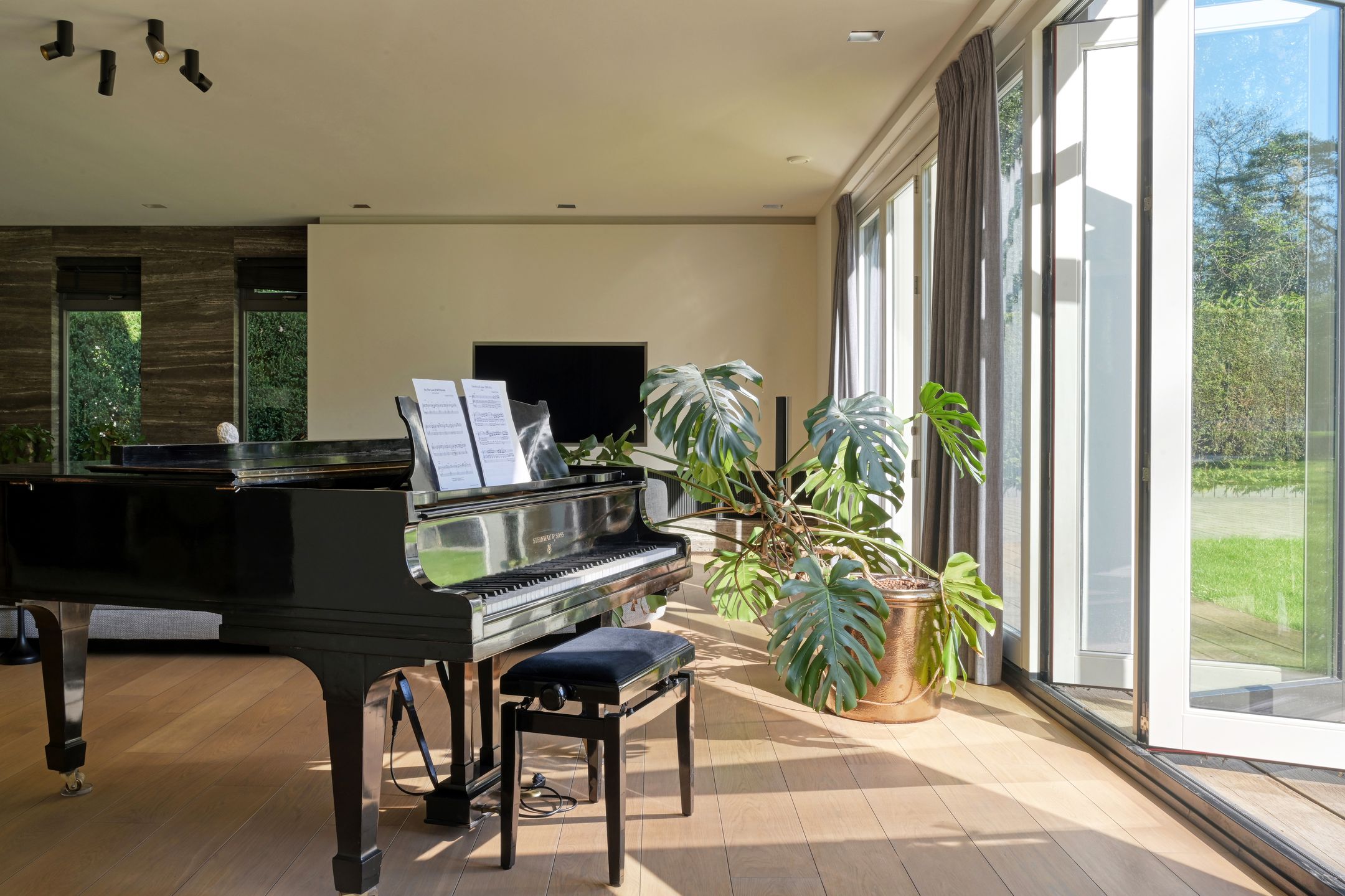 Photo 9 of Taveernelaan 4