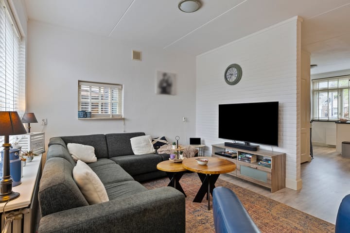 Photo 7 of Voormors 77