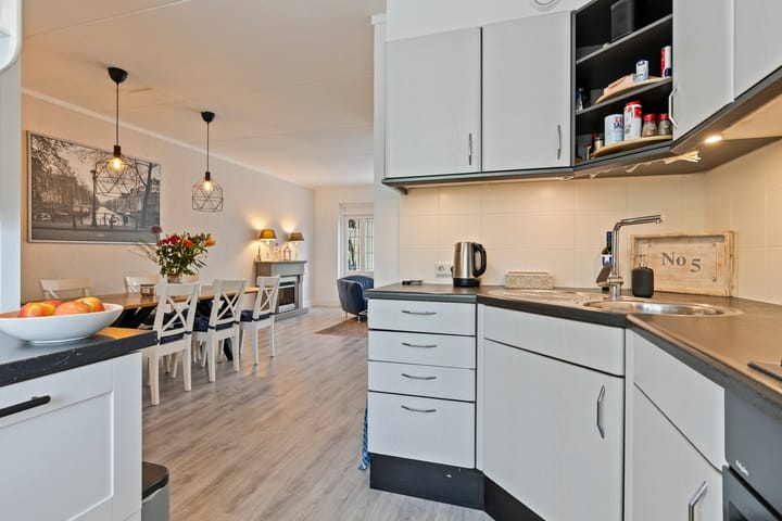 Photo 13 of Voormors 77