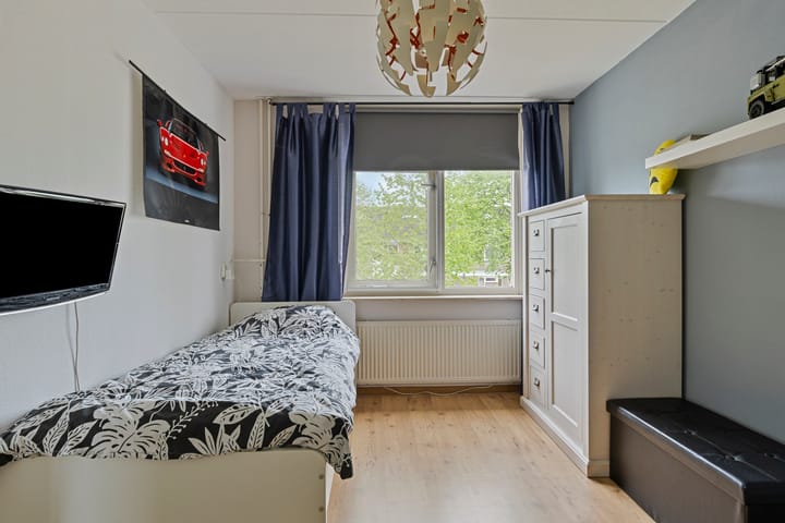 Photo 21 of Voormors 77