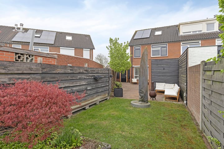 Photo 31 of Voormors 77