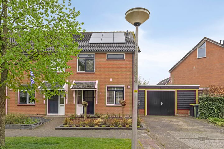 Photo 37 of Voormors 77