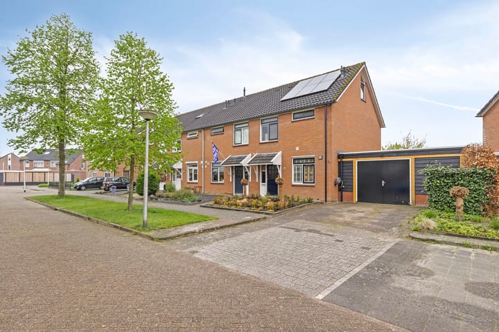 Photo 36 of Voormors 77