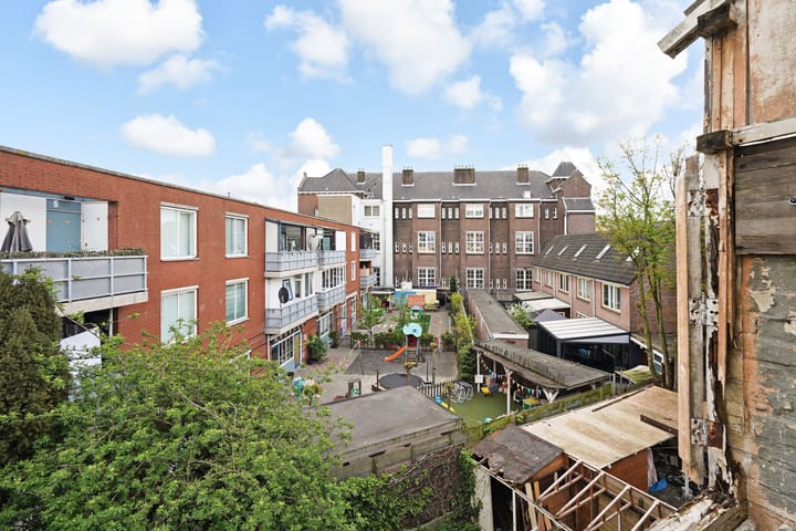 Photo 21 of Wouwermanstraat 54