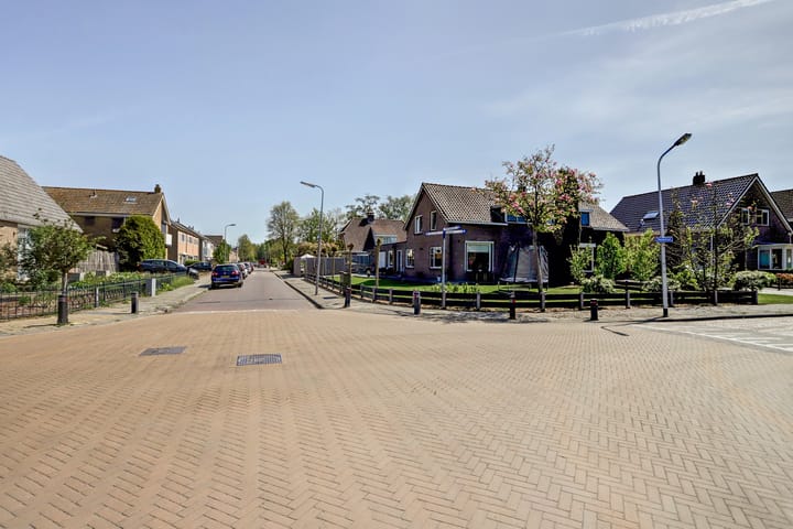 Foto 36 van Dorpsstraat 33