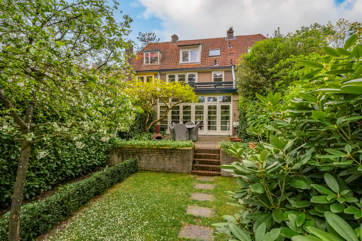 Foto 30 van Julianalaan 233