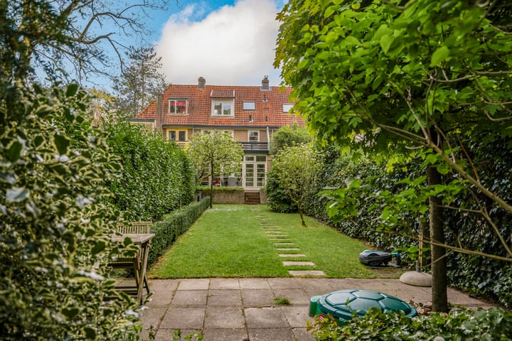 Foto 33 van Julianalaan 233