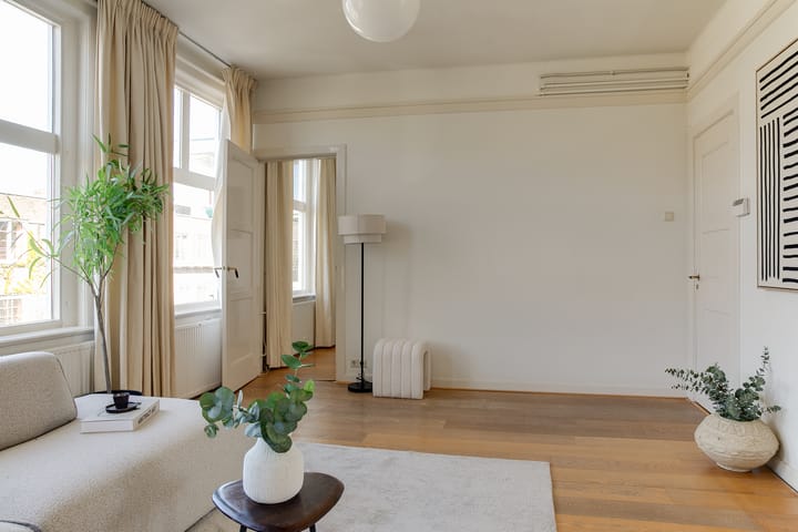 Photo 11 of Hacquartstraat 5-A