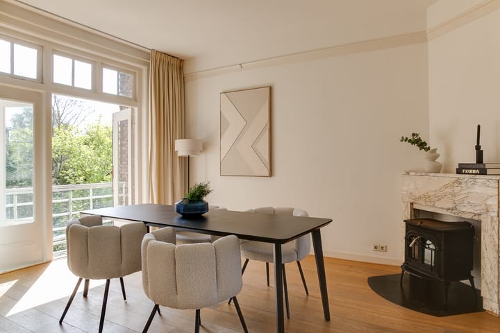 Photo 13 of Hacquartstraat 5-A