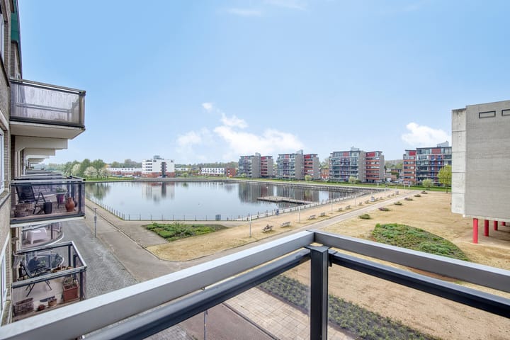 M.K. Gandhiplein 10