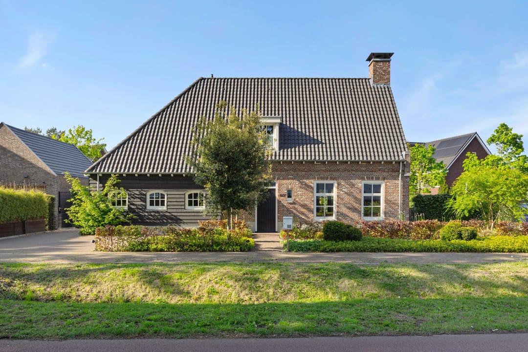 Photo 1 of Helmondseweg 142-A