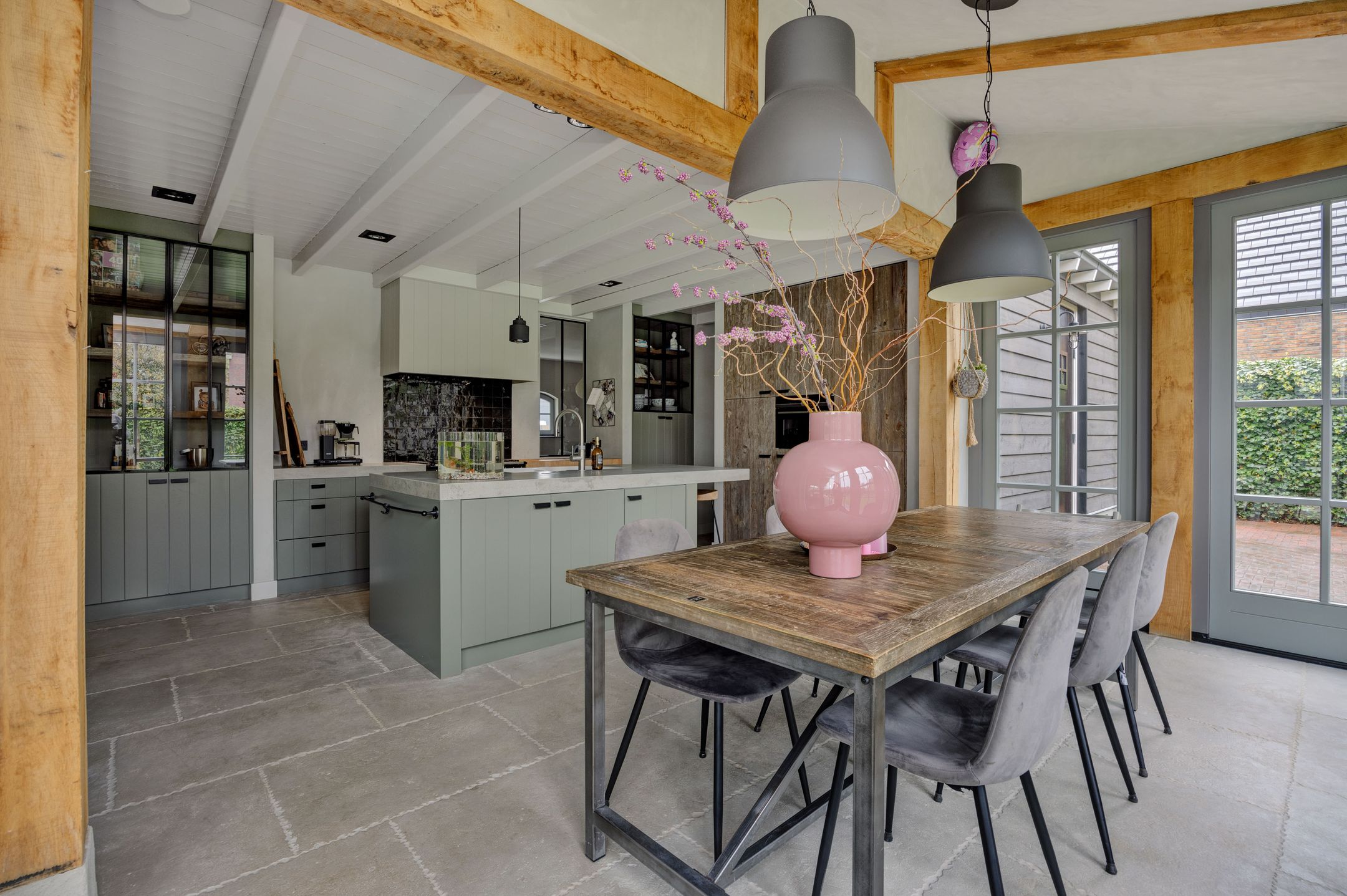 Photo 12 of Helmondseweg 142-A