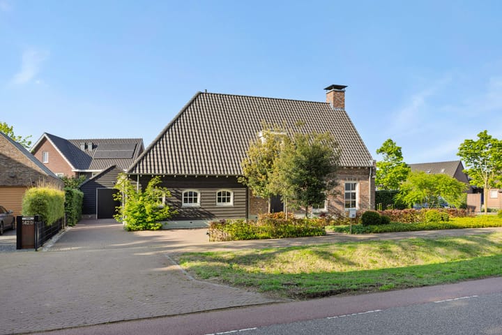 Foto 43 van Helmondseweg 142-A