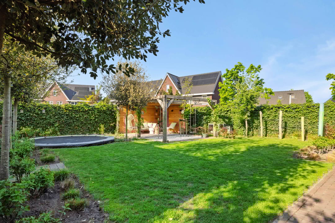 Photo 46 of Helmondseweg 142-A