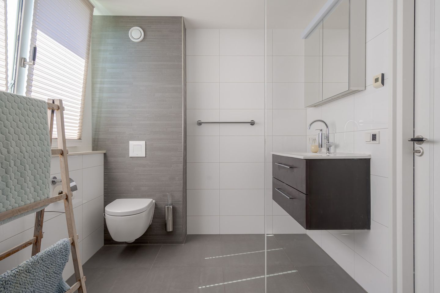 Foto 64 van Rhemenshuizenstraat 43