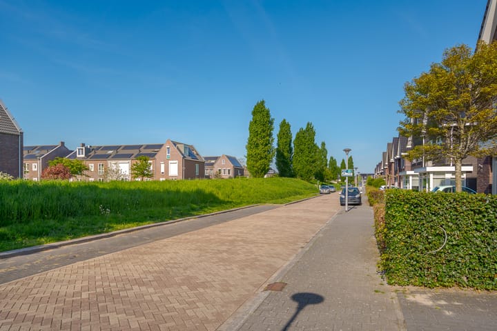 Foto 82 van Rhemenshuizenstraat 43