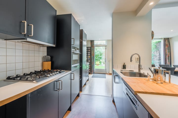 Foto 4 van Jhr.Mr.Dr. H.A. van Karnebeeklaan 42