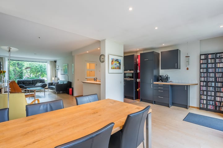 Foto 11 van Jhr.Mr.Dr. H.A. van Karnebeeklaan 42