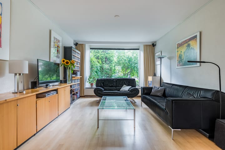 Foto 16 van Jhr.Mr.Dr. H.A. van Karnebeeklaan 42