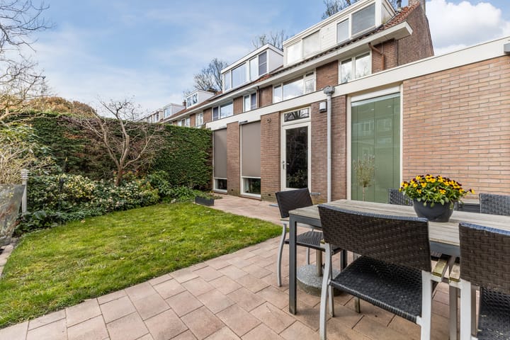 Foto 40 van Jhr.Mr.Dr. H.A. van Karnebeeklaan 42